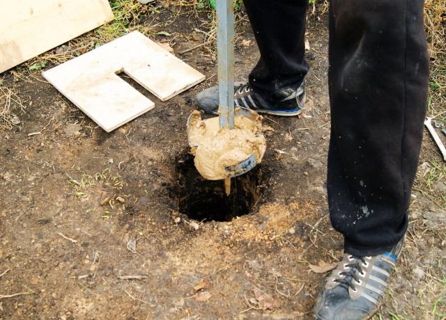 διάτρητοι στο νερό σε βάθος 5,3 m